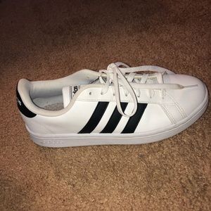 Women's adidas Grand Court Casual Sneakers shell